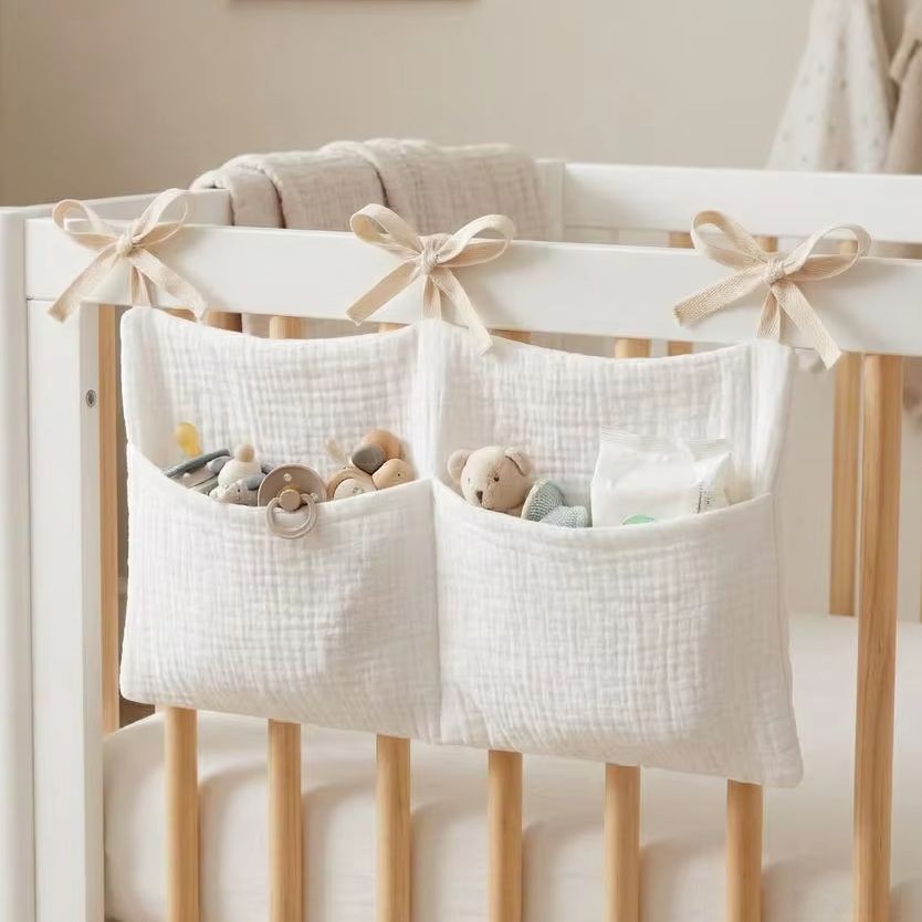 Baby Nursery Organization Ideas - Organisateur de lit bébé suspendu en